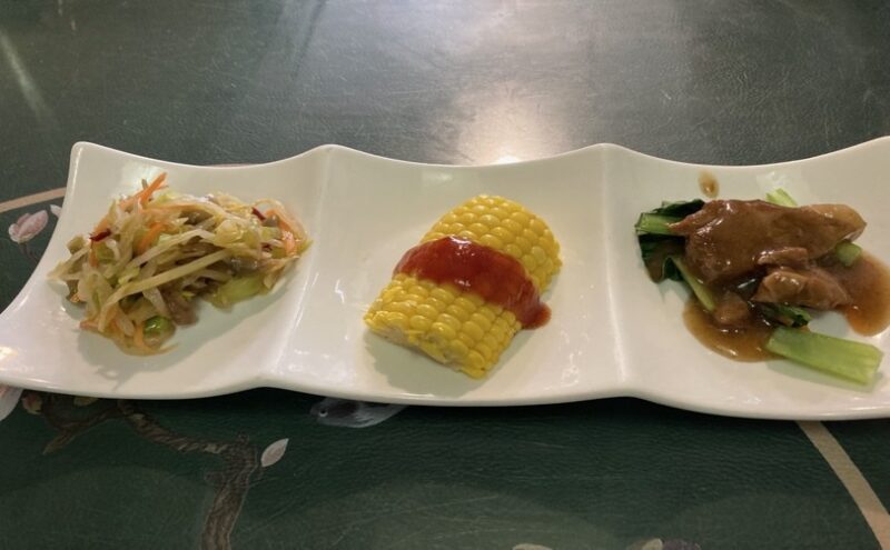 三品盛り合わせ料理