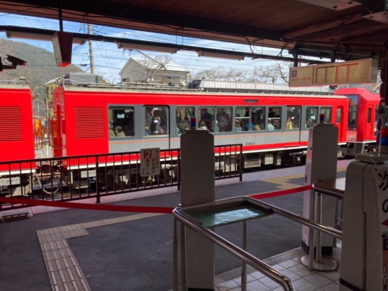強羅駅での箱根登山電車
