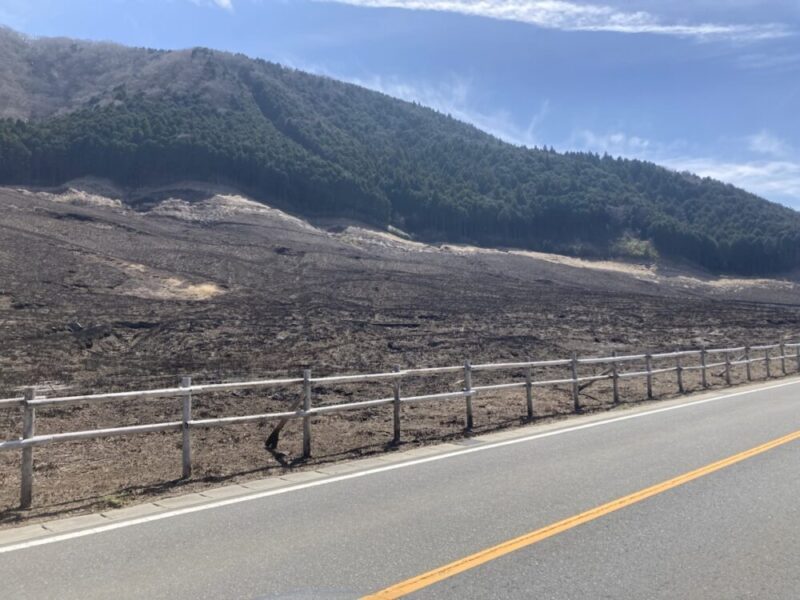 3月に行われる箱根の春の伝統行事「山焼き」