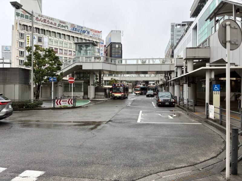 駅前のロータリー