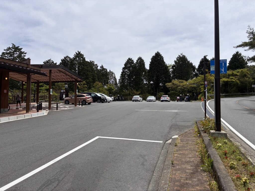 箱根エコパーキングの駐車場の全体風景