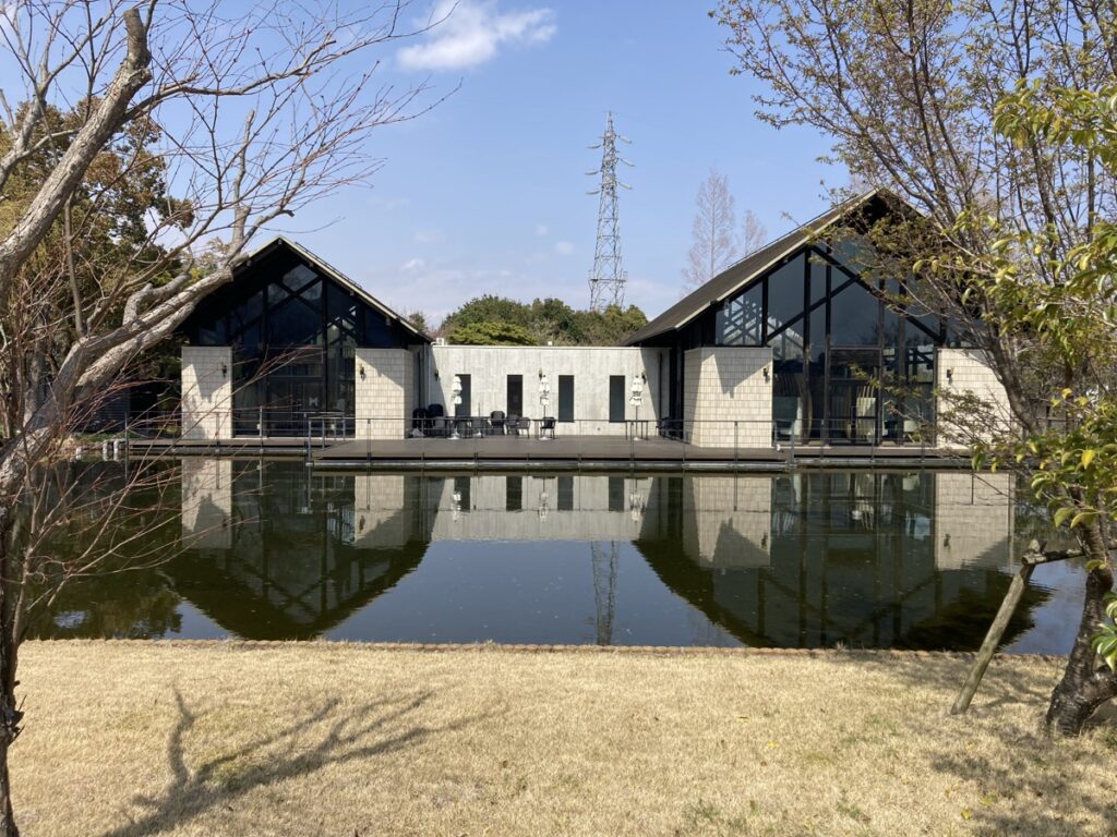 ヒルトン小田原リゾート&スパの館内施設とパブリックスペース