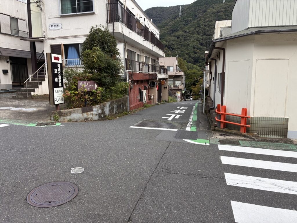 滝通り温泉街近道